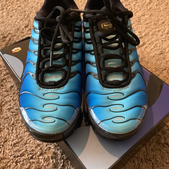 OG Hyper Blue Vapormax